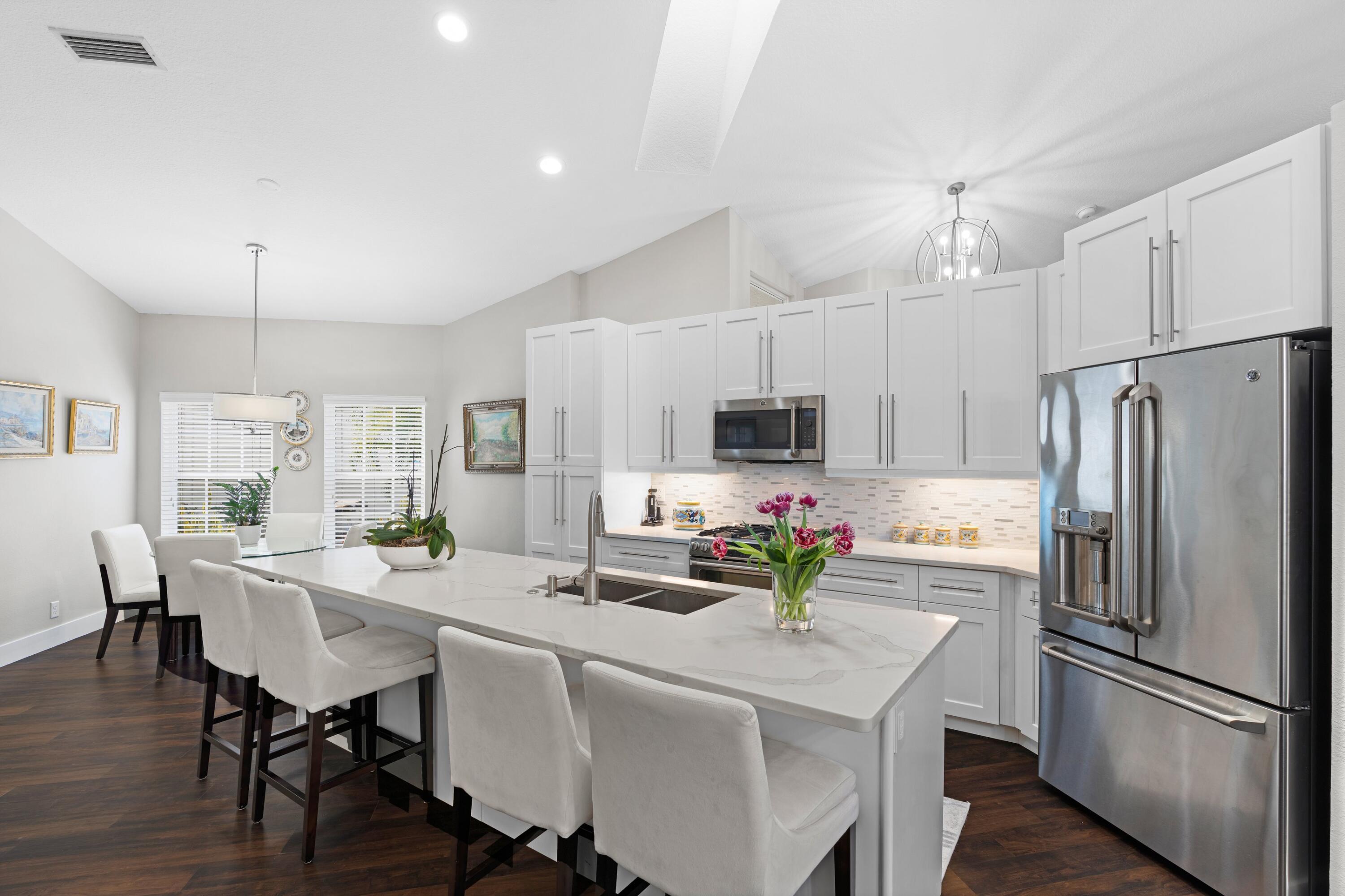 66 Via Del Corso Palm Beach Gardens FL 33418