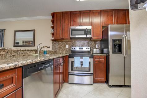 705-711 Linton Boulevard Delray Beach FL 33444