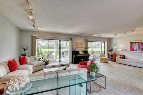 9 Stratford Drive Boynton Beach FL 33436